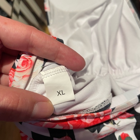 Flower and Stripes One Piece Swimsuit Size XL - Picture 4 of 5